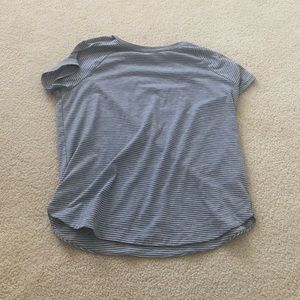 Striped grey athlet girl t shirt